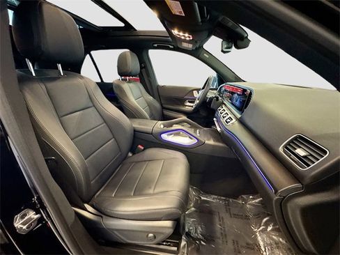 Used 2025 Mercedes-Benz GLE 350 4MATIC w/ AMG Line Exterior image 30