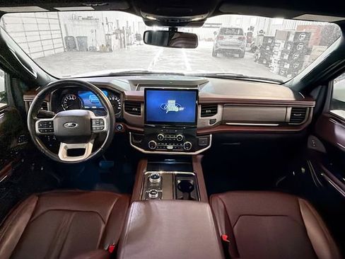 Used 2024 Ford Expedition Max Limited AWD/4WD image 10