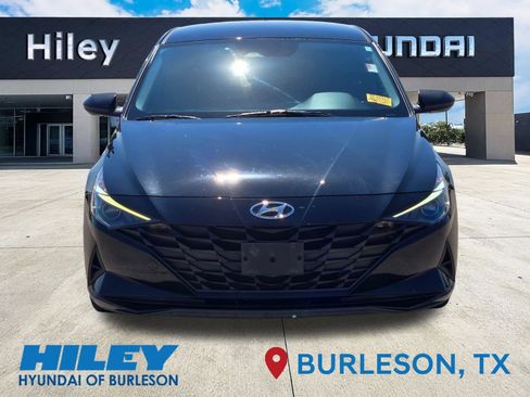 Used 2023 Hyundai Elantra SEL FWD image 8