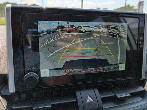 Certified 2025 Toyota RAV4 XLE w/ Convenience Package FWD image 22