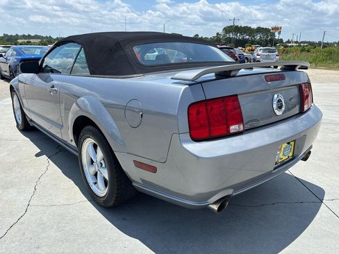 Used 2007 Ford Mustang GT RWD image 8