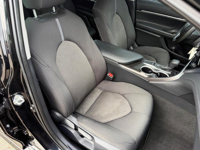 Used 2024 Toyota Camry LE FWD image 11