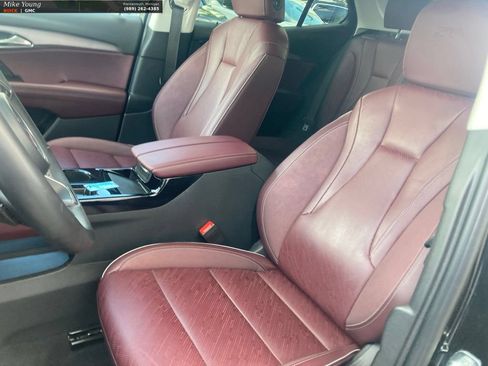 Used 2024 Buick Envision Sport Touring AWD/4WD image 26