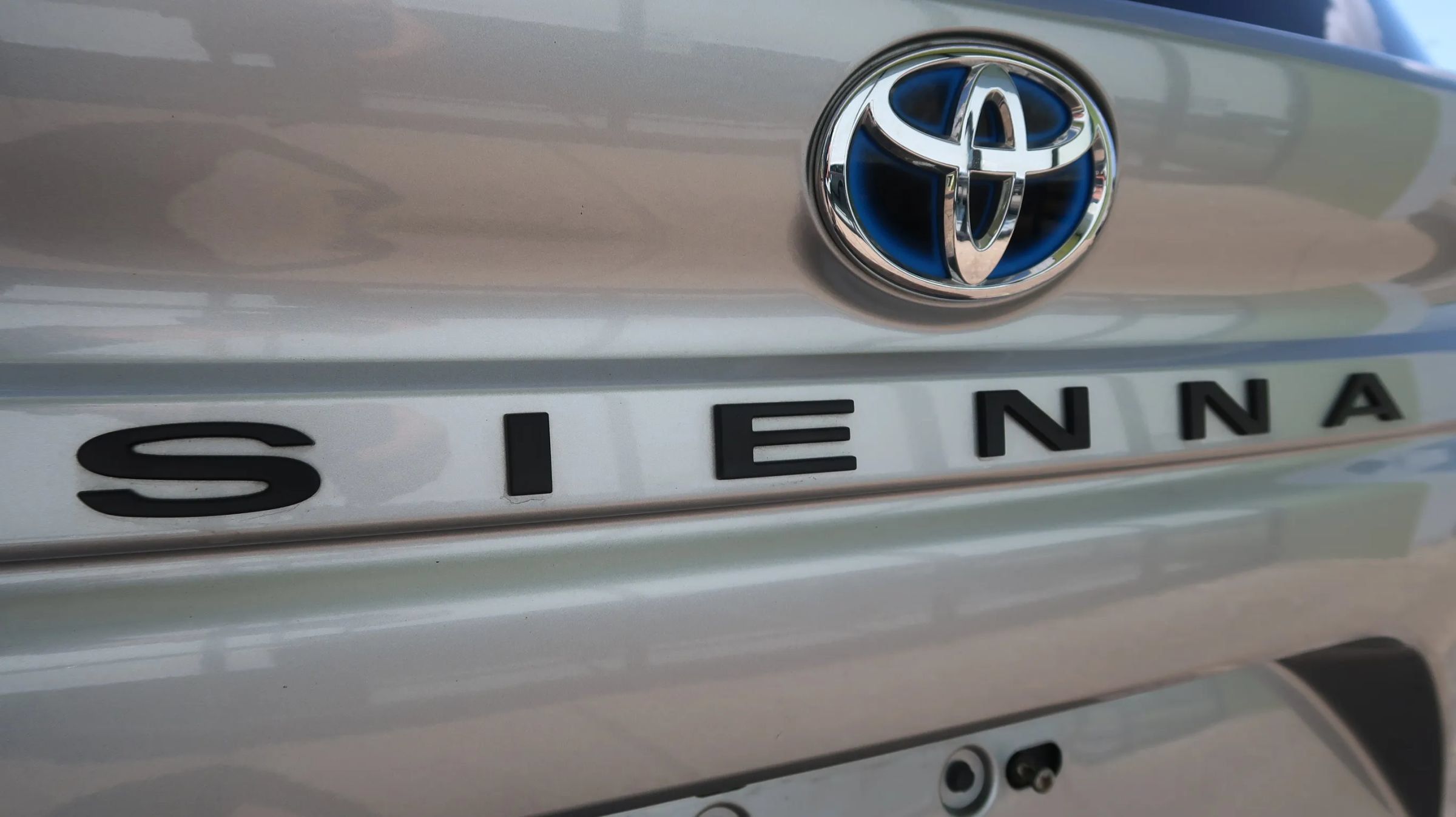 Used 2021 Toyota Sienna XLE FWD image 54