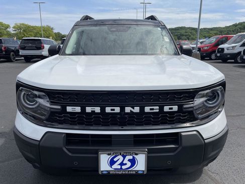 Used 2025 Ford Bronco Sport Outer Banks w/ Outer Banks Tech Package+ AWD/4WD image 8