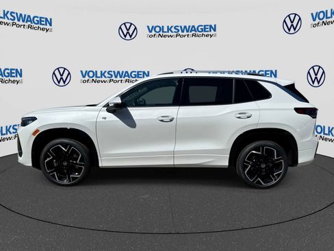 Used 2026 Volkswagen Tiguan SEL R-Line AWD/4WD image 3