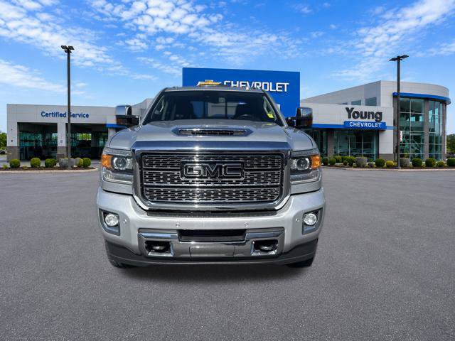 Used 2019 GMC Sierra 3500 Denali w/ Duramax Plus Package AWD/4WD image 2
