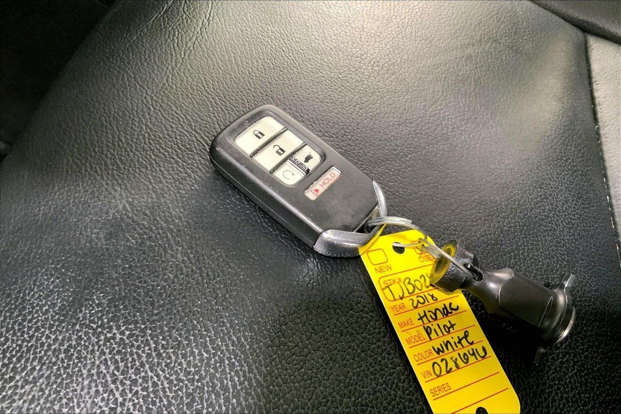 Used 2018 Honda Pilot EX-L image 11