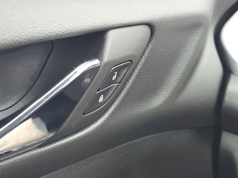 Certified 2023 GMC Acadia SLE image 18