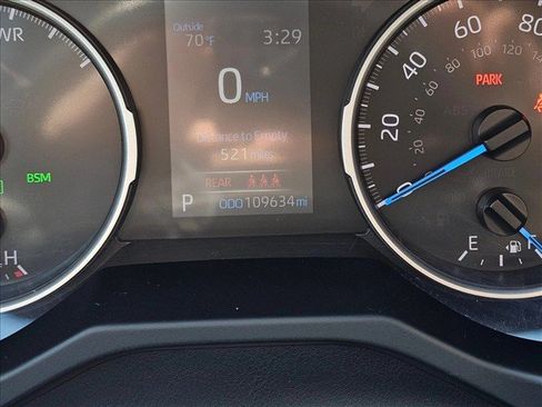 Used 2022 Toyota RAV4 XLE Premium AWD/4WD image 27