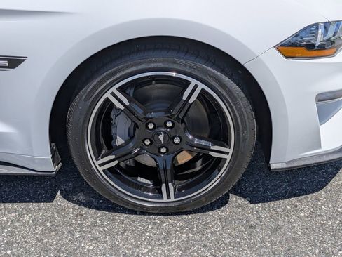 Used 2021 Ford Mustang GT Premium w/ Equipment Group 401A RWD image 10