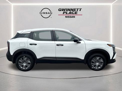 New 2026 Nissan Kicks S image 8