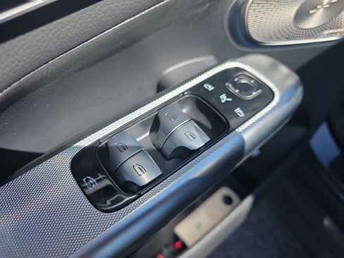Certified 2026 Mercedes-Benz GLC 300 4MATIC image 29