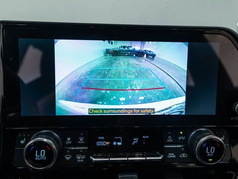 Certified 2026 Toyota Highlander XSE AWD/4WD image 32