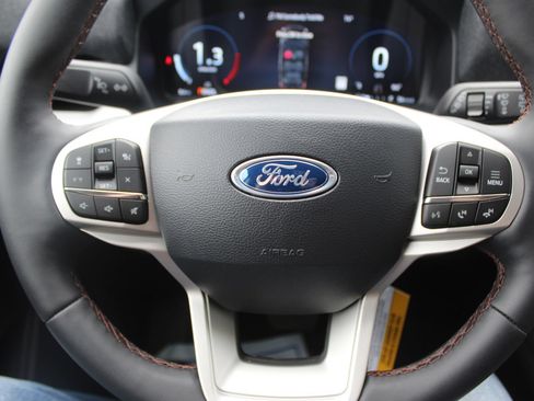 New 2026 Ford Explorer Active w/ Active Comfort Package AWD/4WD image 26