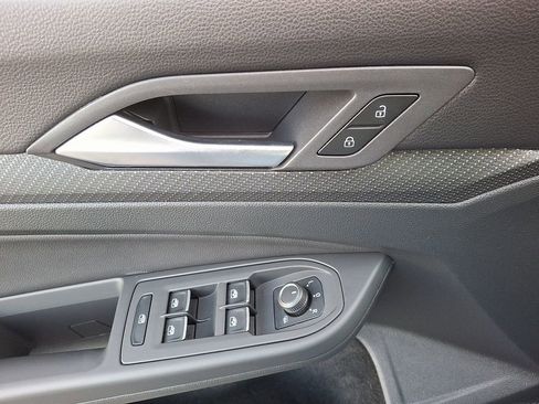 Used 2024 Volkswagen Golf R 2.0T image 13