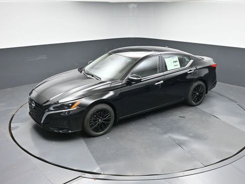 New 2025 Nissan Altima 2.5 SV w/ SV Special Edition Package image 52