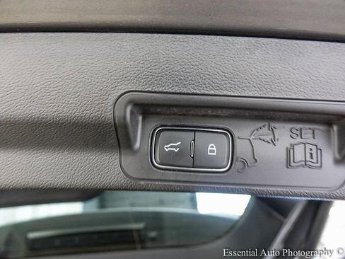 Certified 2022 Ford Explorer ST-Line image 26