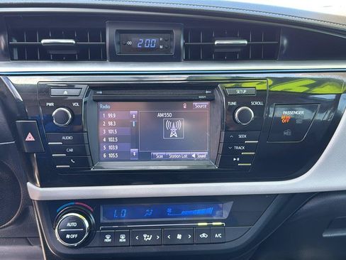 Used 2016 Toyota Corolla LE FWD image 20