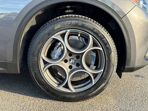 Used 2022 Alfa Romeo Stelvio Sprint image 7