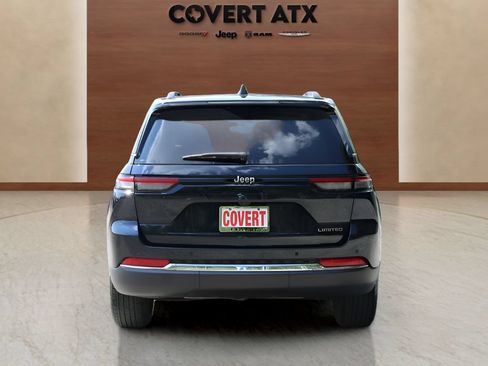 Used 2024 Jeep Grand Cherokee Limited RWD image 4