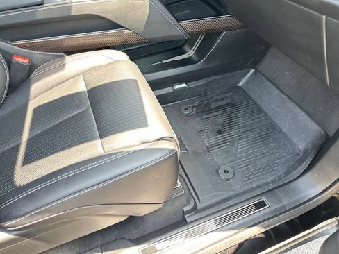 Used 2026 Cadillac Vistiq Sport w/ LPO, Floor Liner Package AWD/4WD image 41