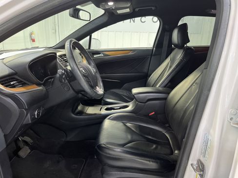 Used 2017 Lincoln MKC Select w/ Select Plus Package image 7