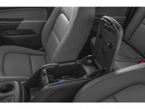 Used 2019 Chevrolet Colorado LT w/ LT Convenience Package AWD/4WD image 17