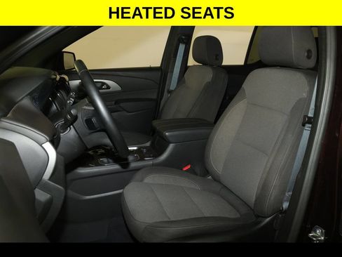 Used 2023 Chevrolet Traverse LT AWD/4WD image 3