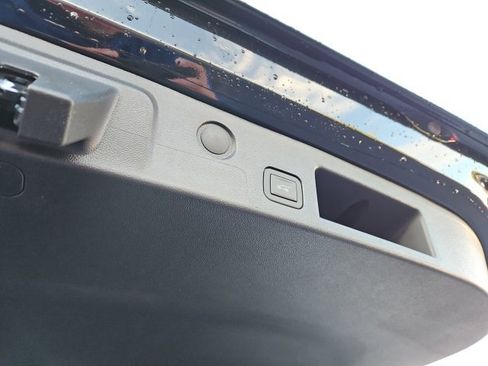 New 2026 Chevrolet Equinox RS w/ Convenience Package III image 12