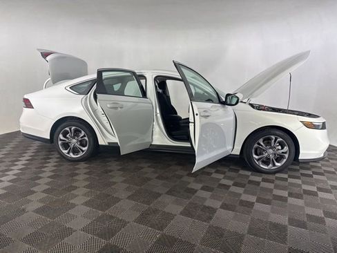 Certified 2024 Honda Accord EX image 17
