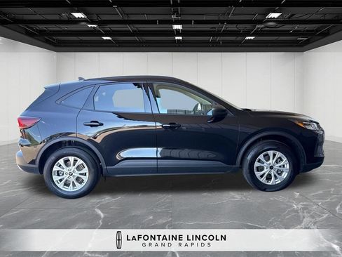 Used 2025 Ford Escape Active w/ Tech Pack #1 AWD/4WD image 6