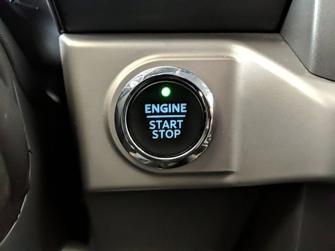 Certified 2022 Ford F150 XLT w/ Equipment Group 302A High image 22