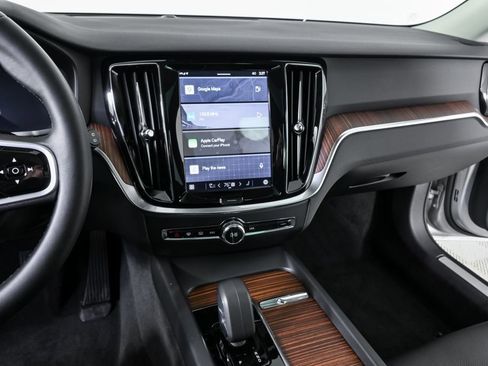 Certified 2025 Volvo V60 B5 Cross Country Plus image 14