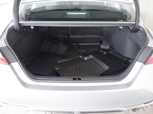 Used 2023 Toyota Camry SE image 21