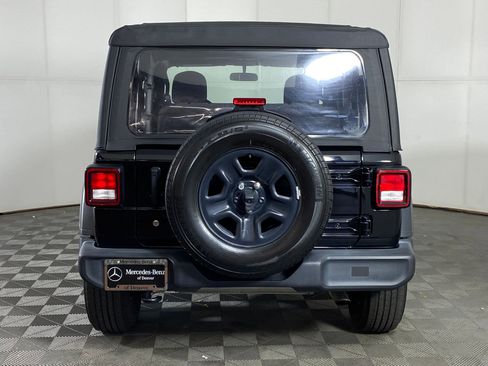 Used 2019 Jeep Wrangler Sport image 10