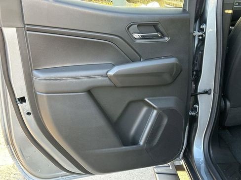 New 2026 GMC Canyon Elevation w/ LPO, Black Badging Package image 22