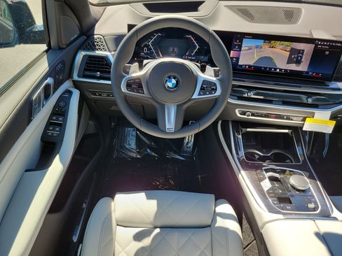 New 2026 BMW X7 xDrive40i w/ M Sport Package image 12