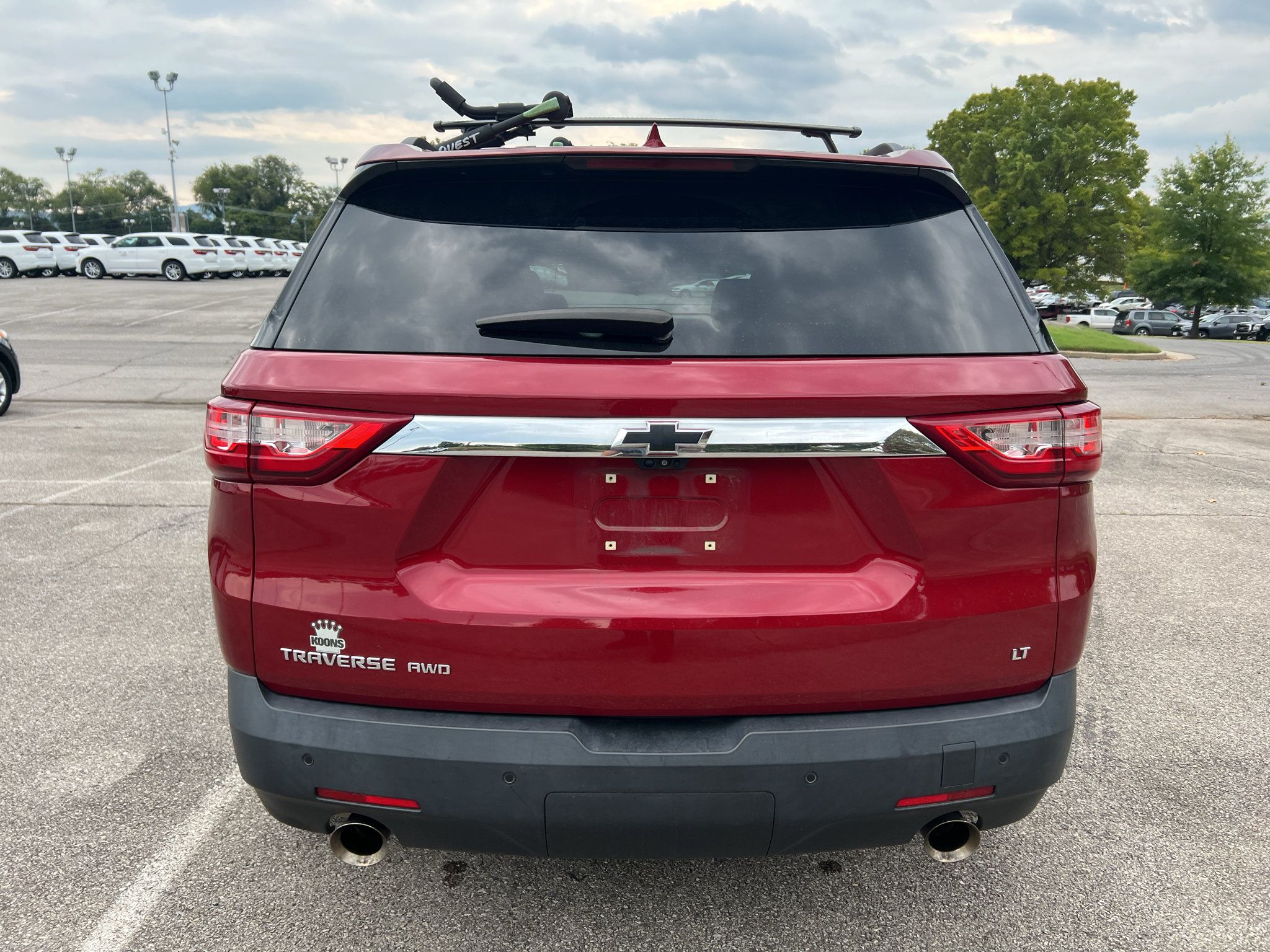Used 2019 Chevrolet Traverse LT w/ LT Premium Package AWD/4WD image 4