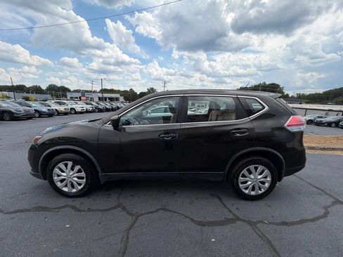 Used 2016 Nissan Rogue S FWD image 4