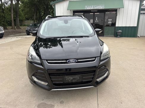 Used 2016 Ford Escape Titanium w/ Equipment Group 301A FWD image 4