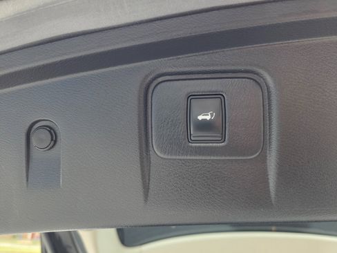 Used 2015 Nissan Murano Platinum w/ Platinum Technology Package image 14