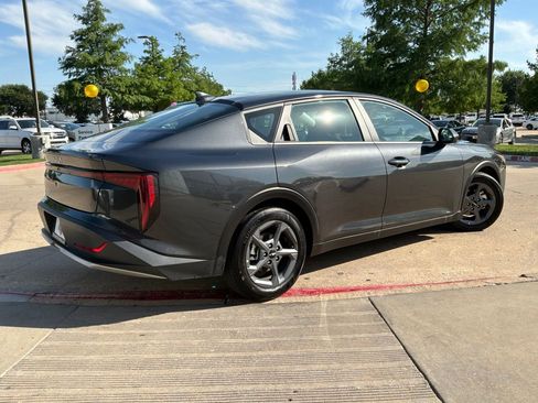 Used 2025 Kia K4 FWD image 6