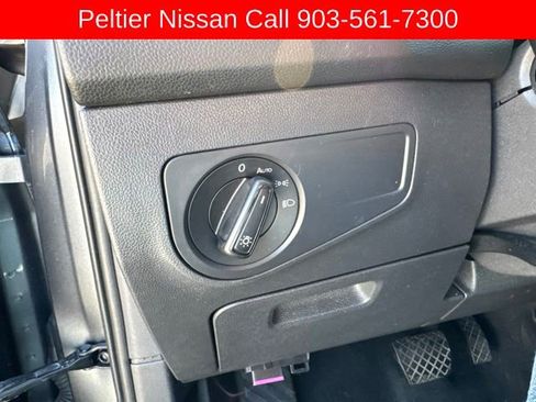 Used 2021 Volkswagen Tiguan S FWD image 11