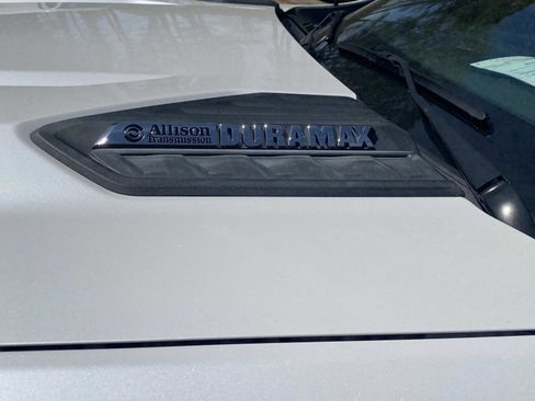 Used 2020 Chevrolet Silverado 3500 High Country image 14