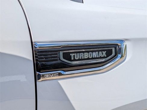 New 2026 GMC Sierra 1500 SLE image 7