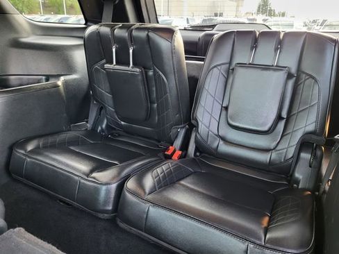 Used 2018 Ford Explorer Platinum AWD/4WD image 22