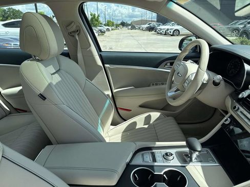 Used 2026 Genesis G70 2.5T Prestige RWD image 12