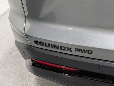 New 2026 Chevrolet Equinox RS w/ Convenience Package III AWD/4WD image 5