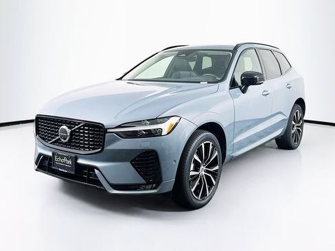 Used 2024 Volvo XC60 B5 Plus w/ Climate Package AWD/4WD image 3